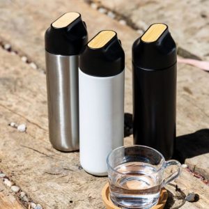 Garrafa térmica com detalhe em bambu 600 ml