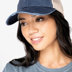 Boné trucker com efeito rasgado unissexo